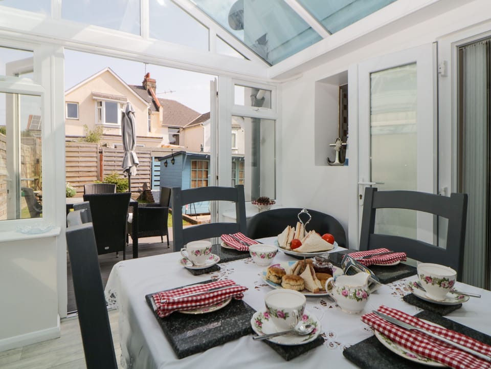 Cottage | Interior