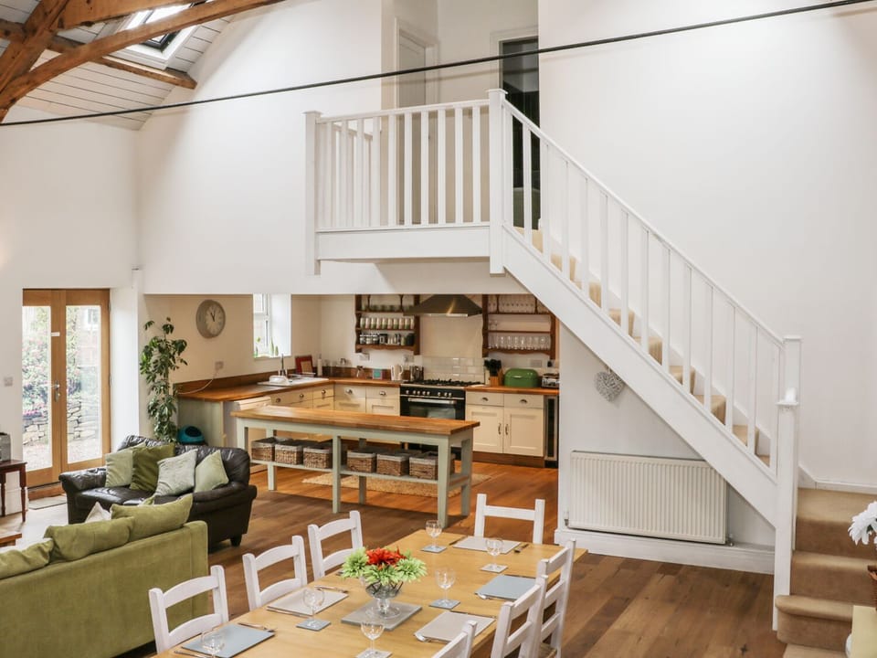 Cottage | Interior