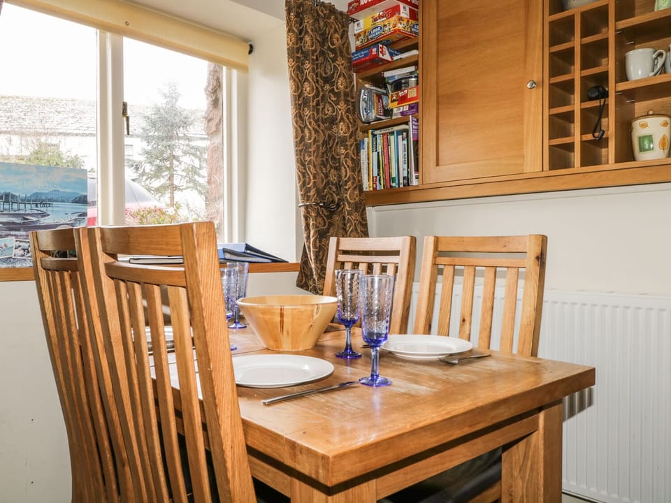 Cottage | Interior