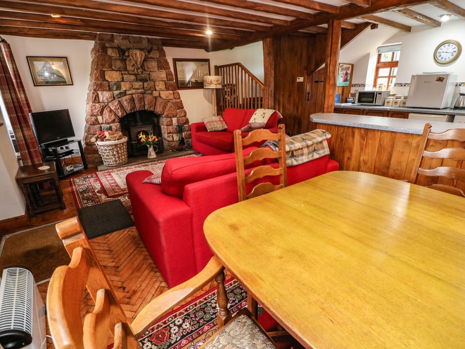 Cottage | Living room | TV