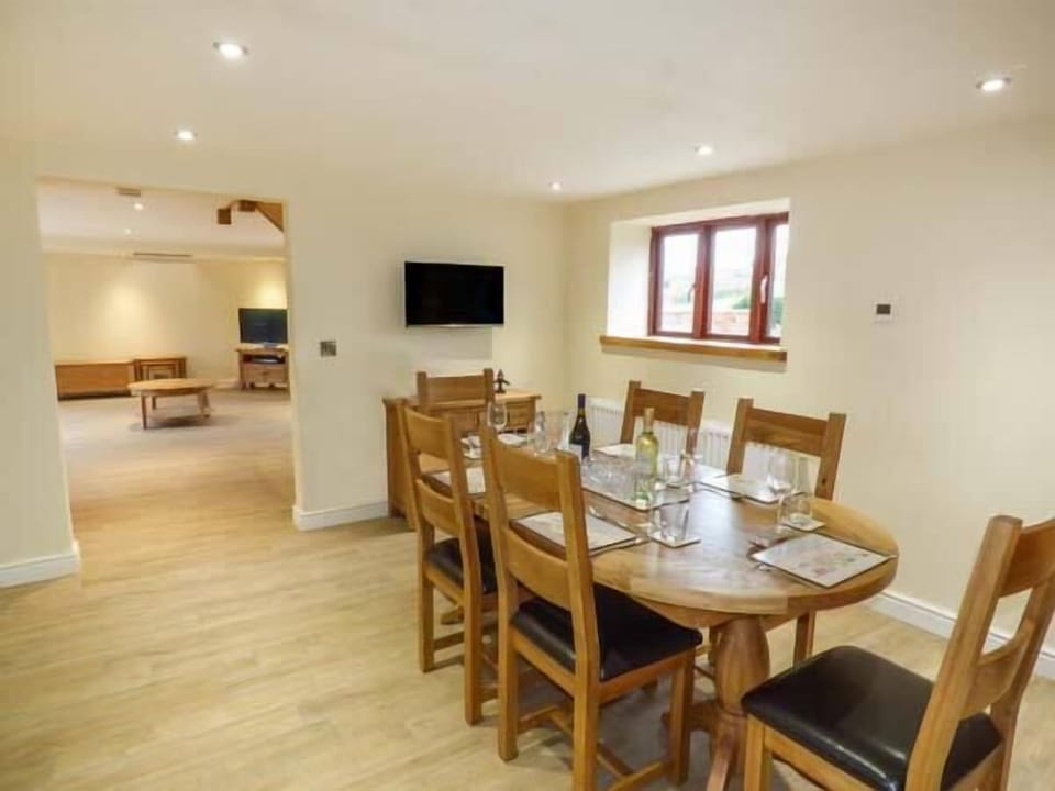 Cottage | Interior