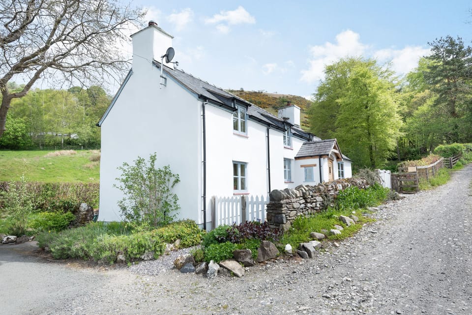 Cottage | Interior