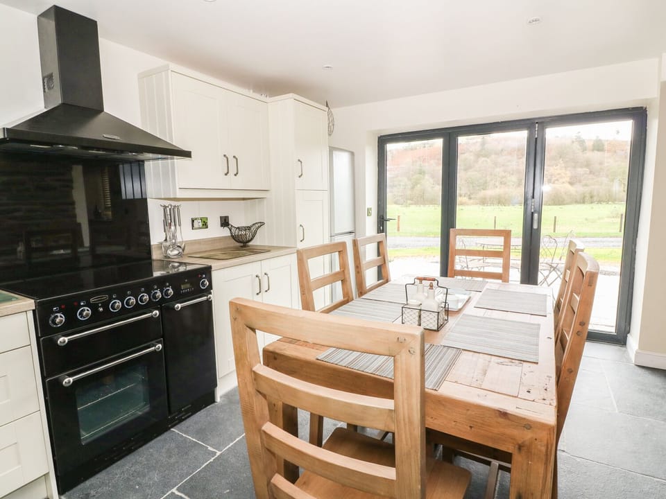 Cottage | Interior