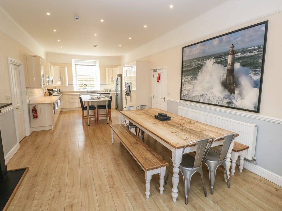 Cottage | Interior