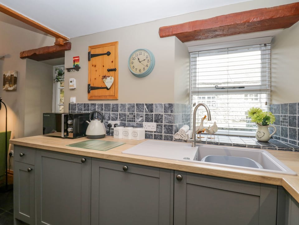 Cottage | Interior