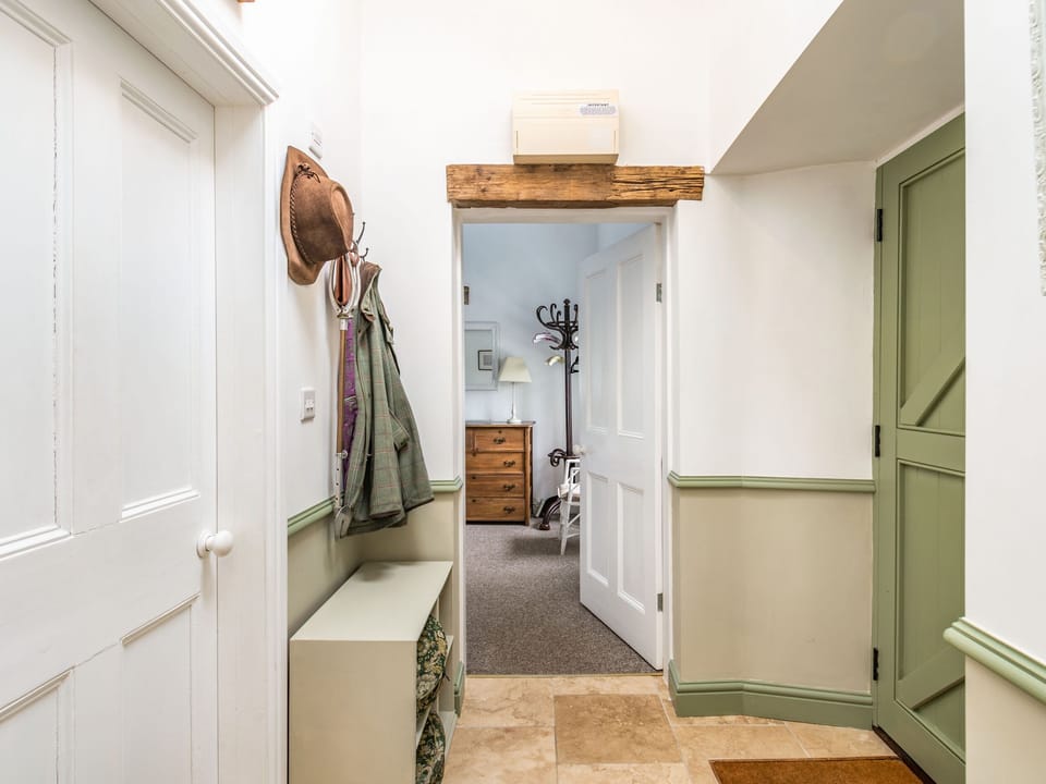 Cottage | Interior
