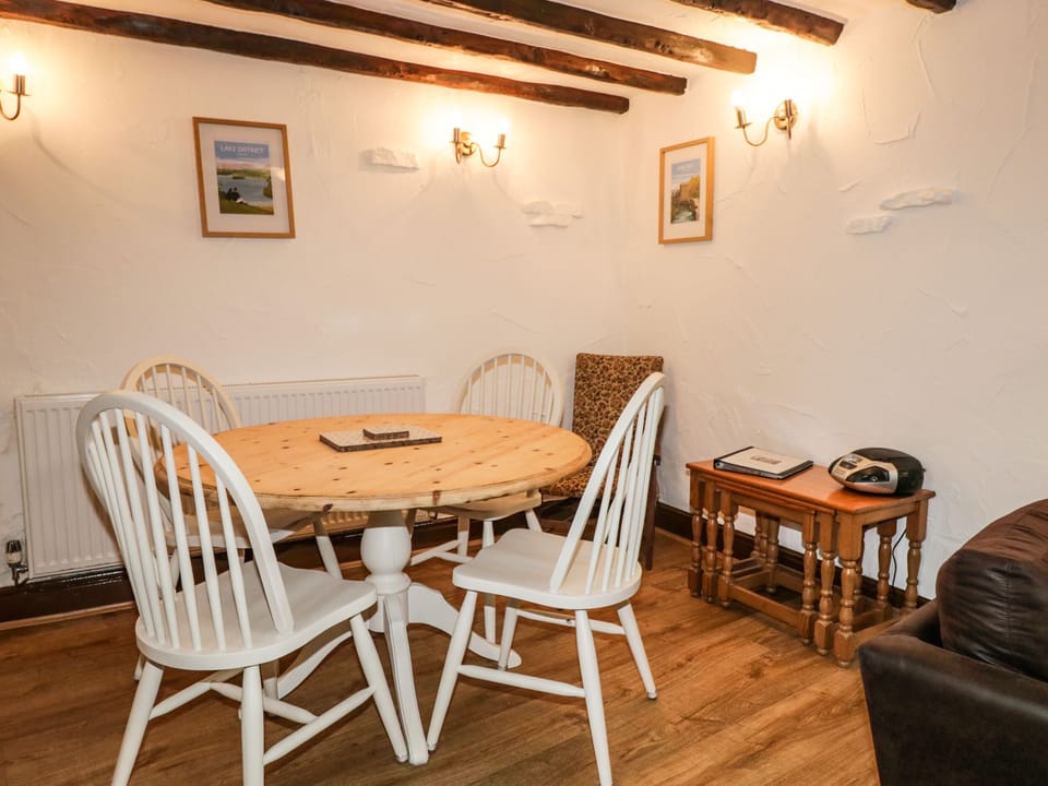 Cottage | Interior