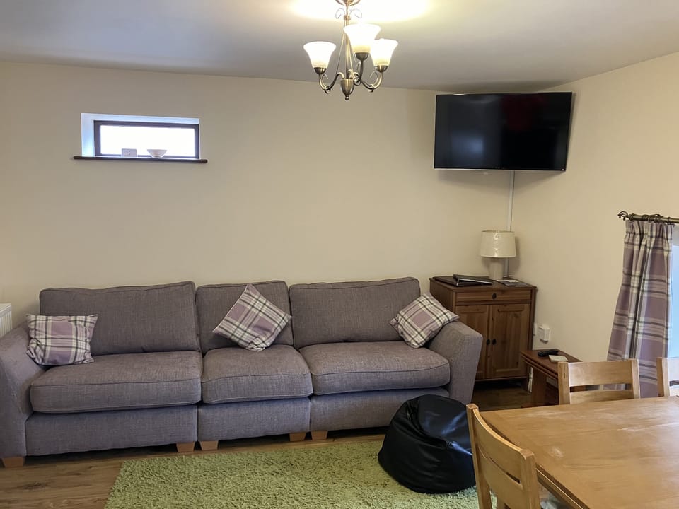 Cottage | Living area