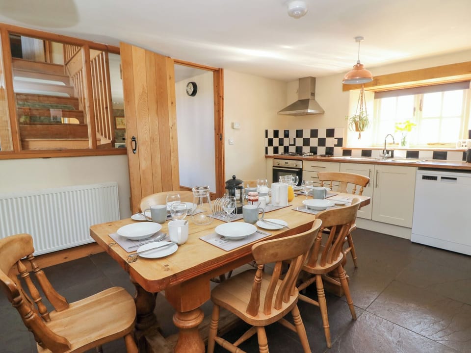 Cottage | Interior