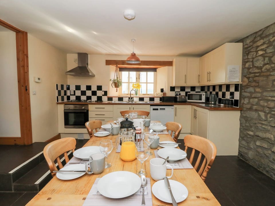 Cottage | Interior