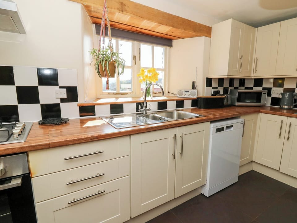 Cottage | Interior