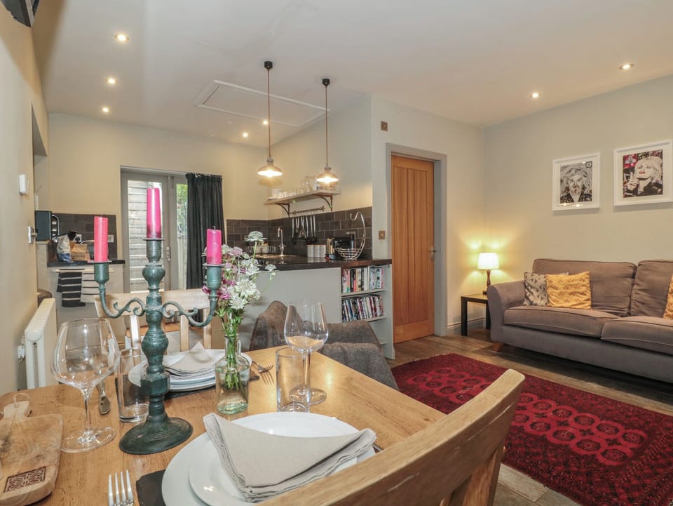Cottage | Interior