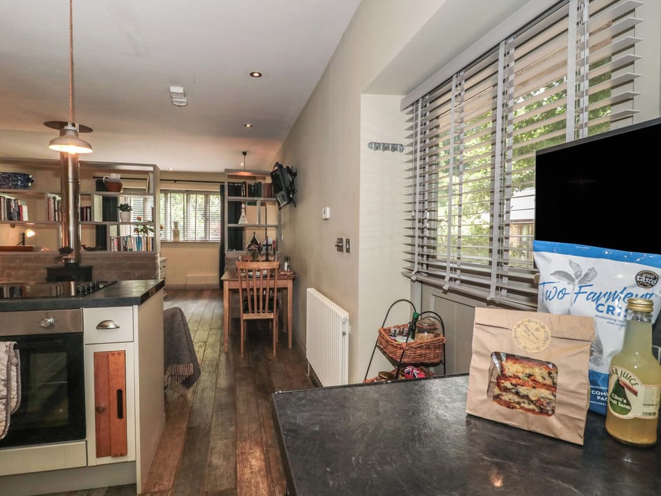 Cottage | Interior