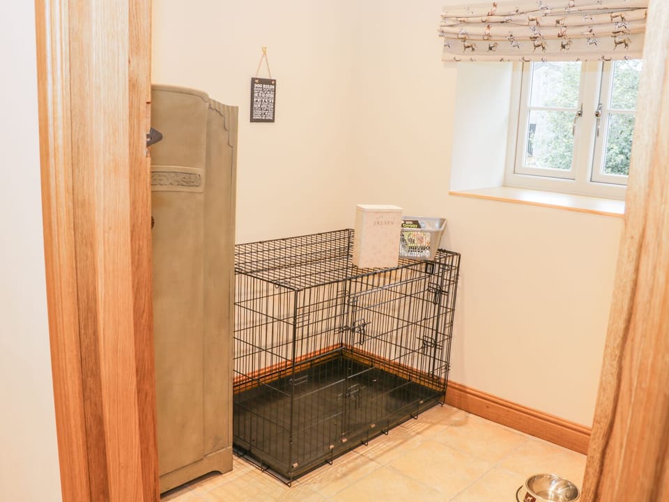 Cottage | 4 bedrooms, individually decorated, individually furnished, free WiFi