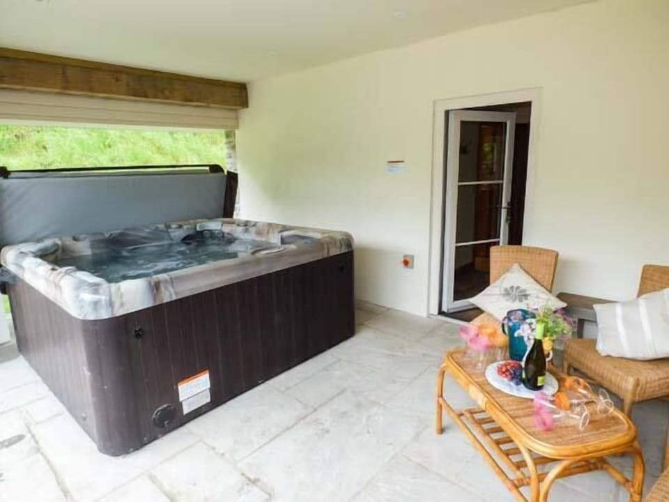 Cottage | Spa