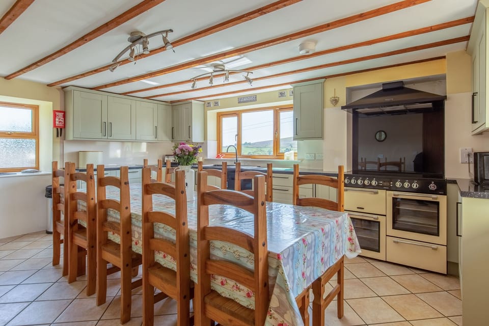 Cottage | Interior