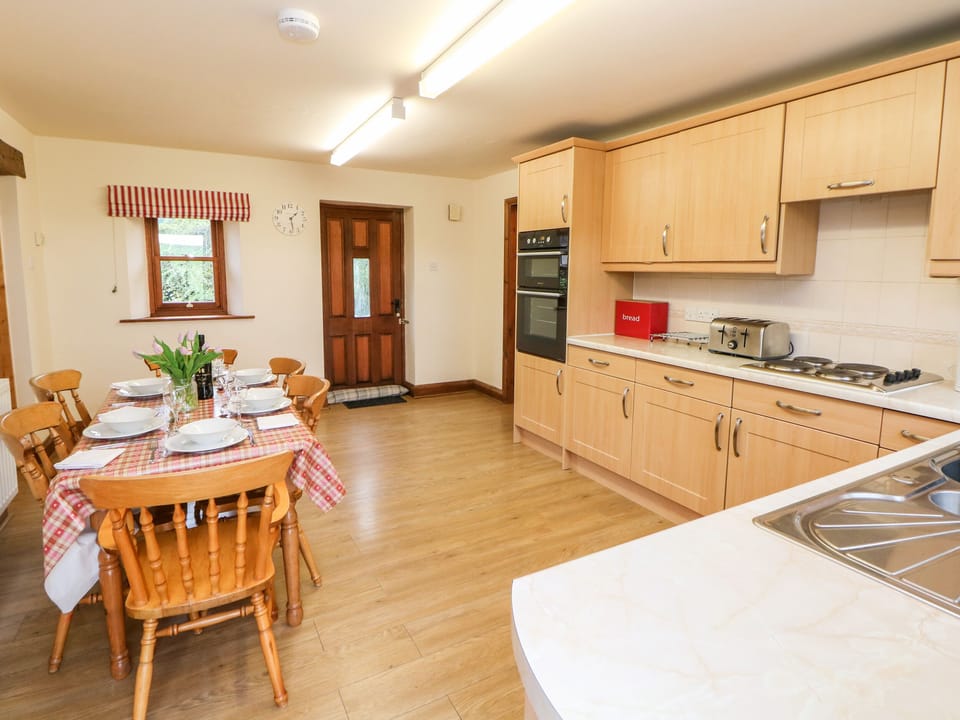 Cottage | Interior