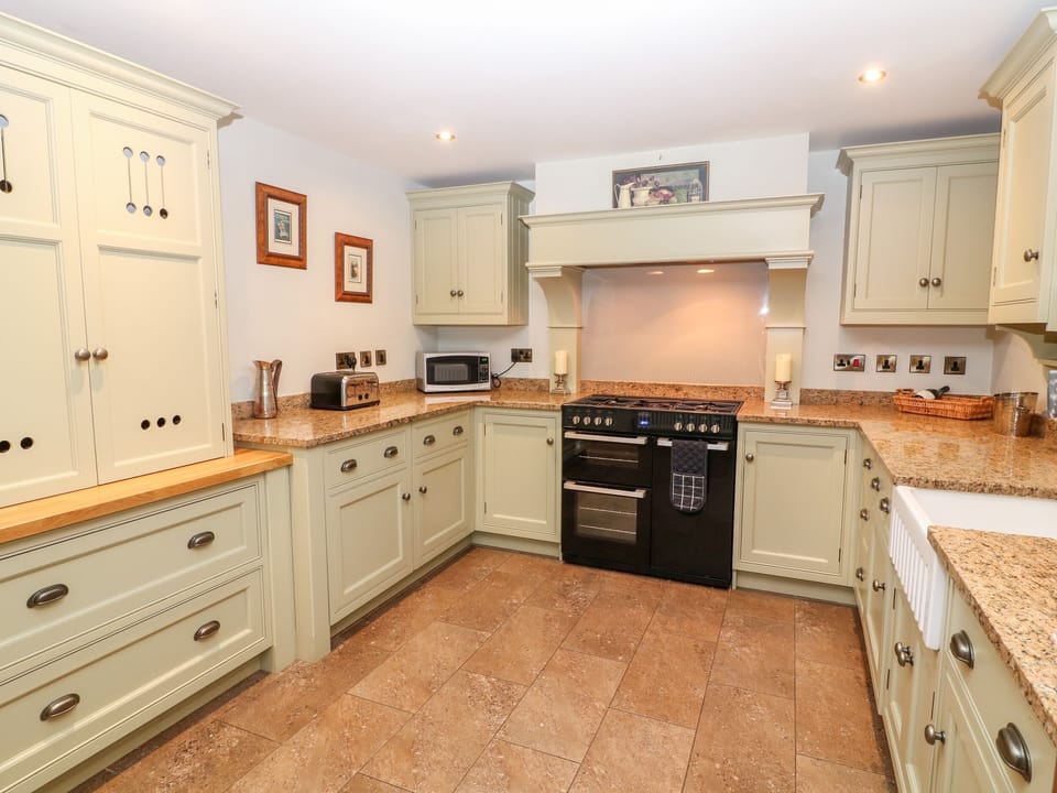 Cottage | Interior
