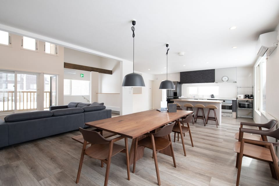 4 Bedroom Premium | Individually decorated, individually furnished, free cribs/infant beds