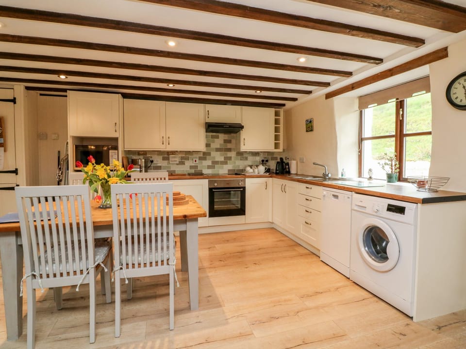 Cottage | Interior