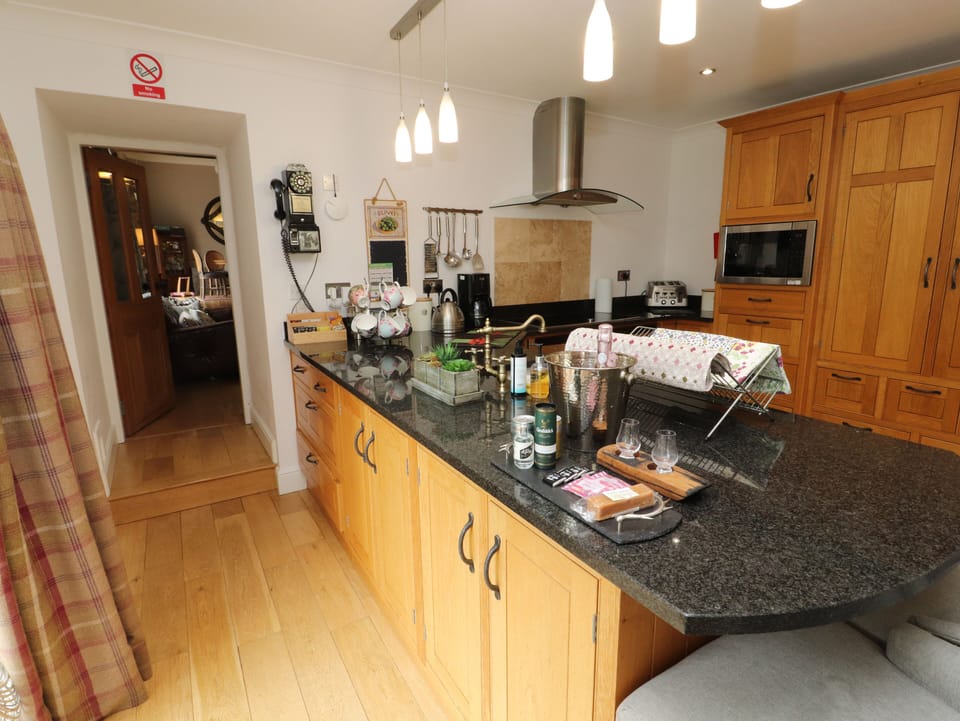 Cottage | Interior