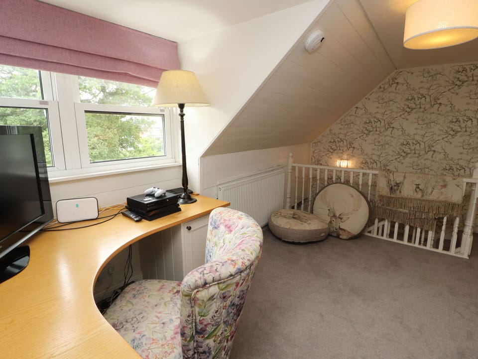 Cottage | Interior