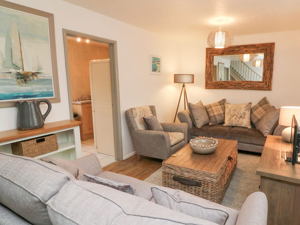 Cottage | Living room | TV