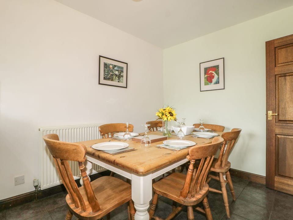 Cottage | Interior