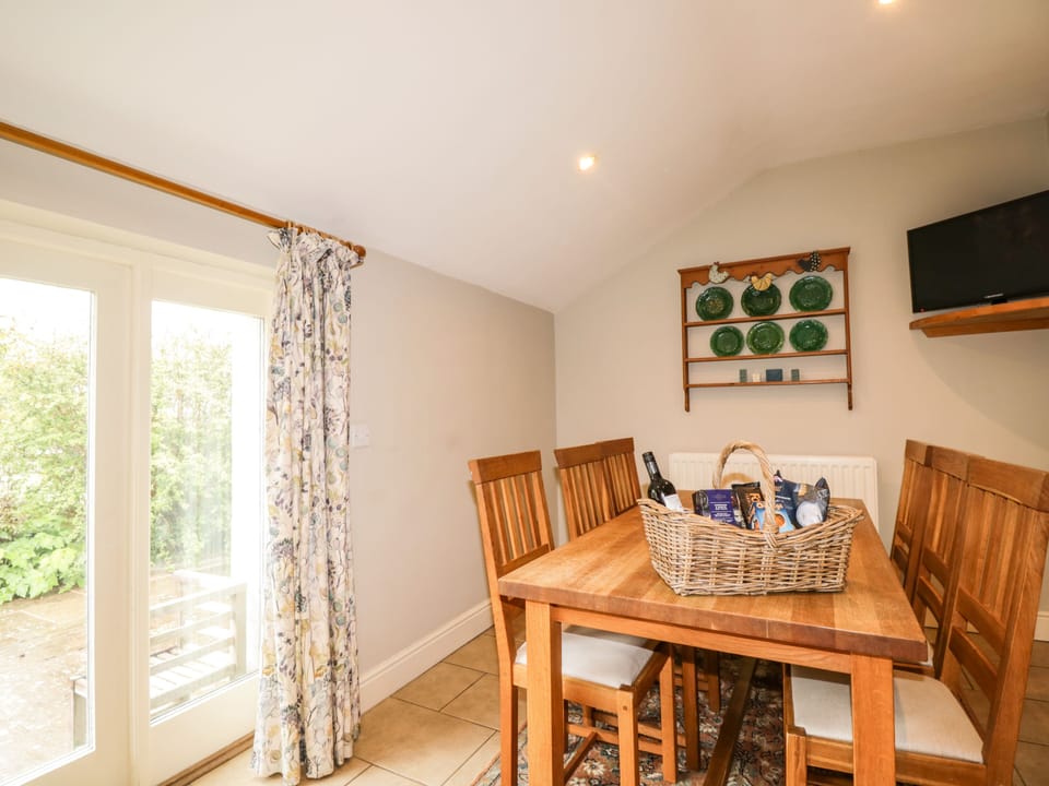 Cottage | Interior