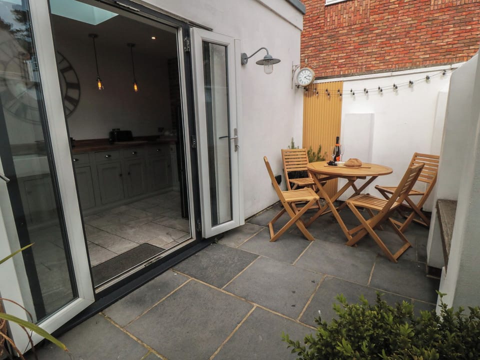 Cottage | Outdoor dining