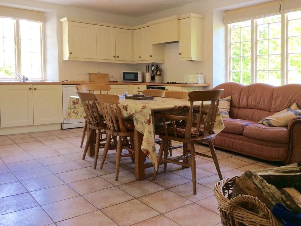 Cottage | Interior