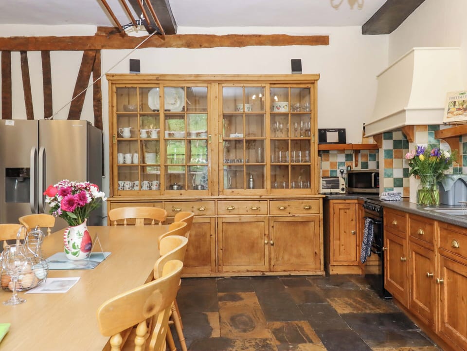 Cottage | Interior
