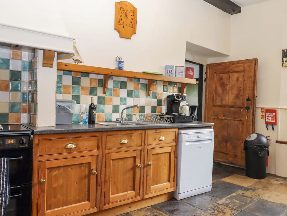 Cottage | Interior