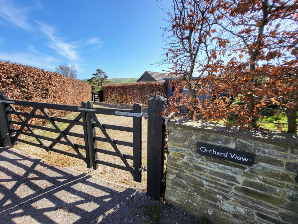 Cottage | Property grounds