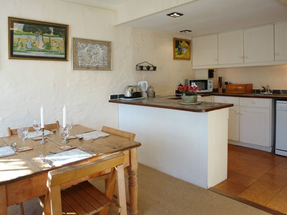 Cottage | Interior