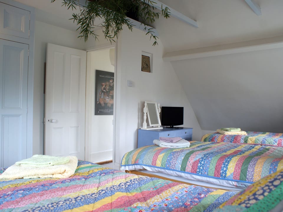 Cottage | 2 bedrooms, individually decorated, individually furnished, free WiFi