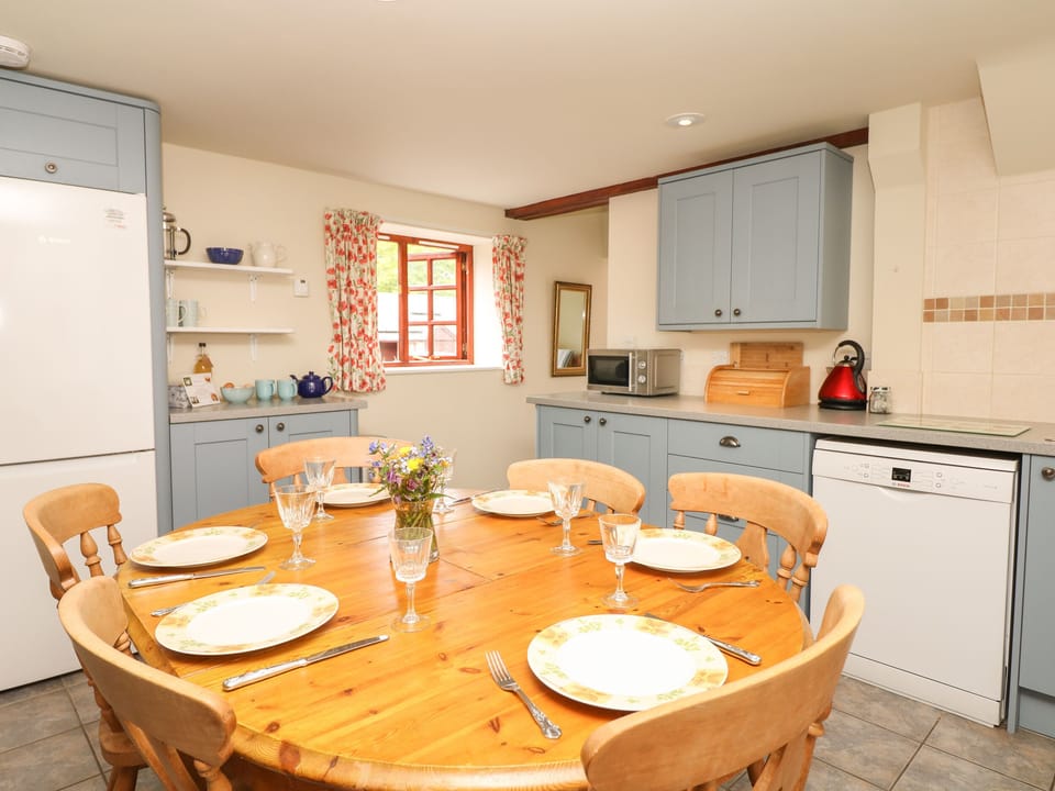 Cottage | Interior