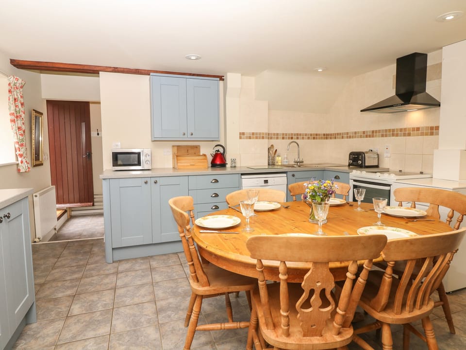 Cottage | Interior