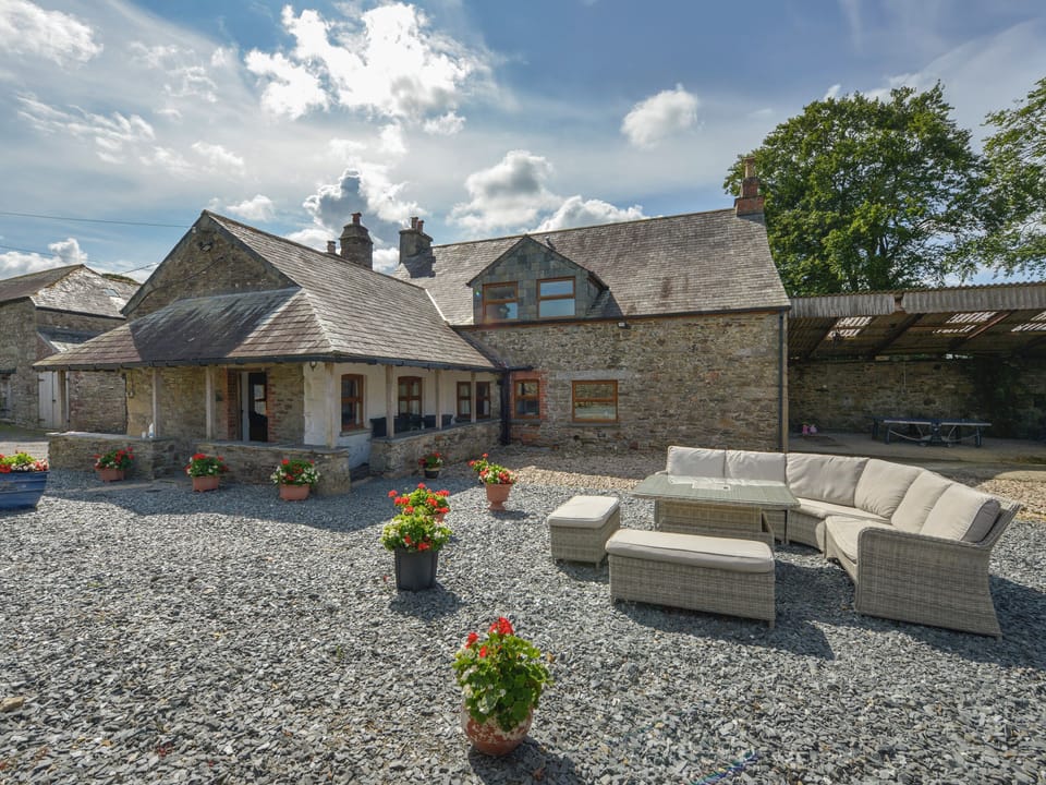 Cottage | Interior