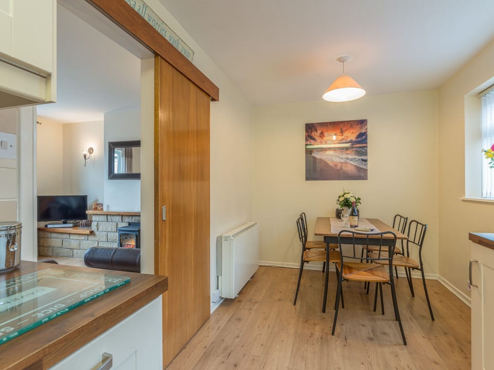 Cottage | Interior