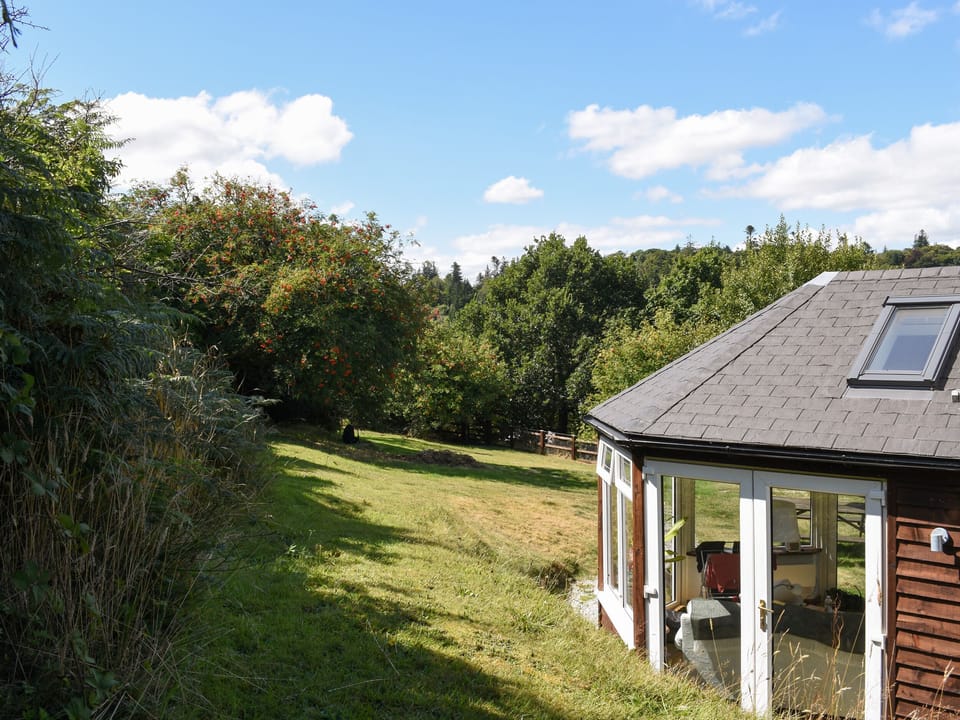 Cottage | Property grounds