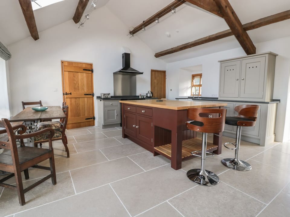 Cottage | Interior