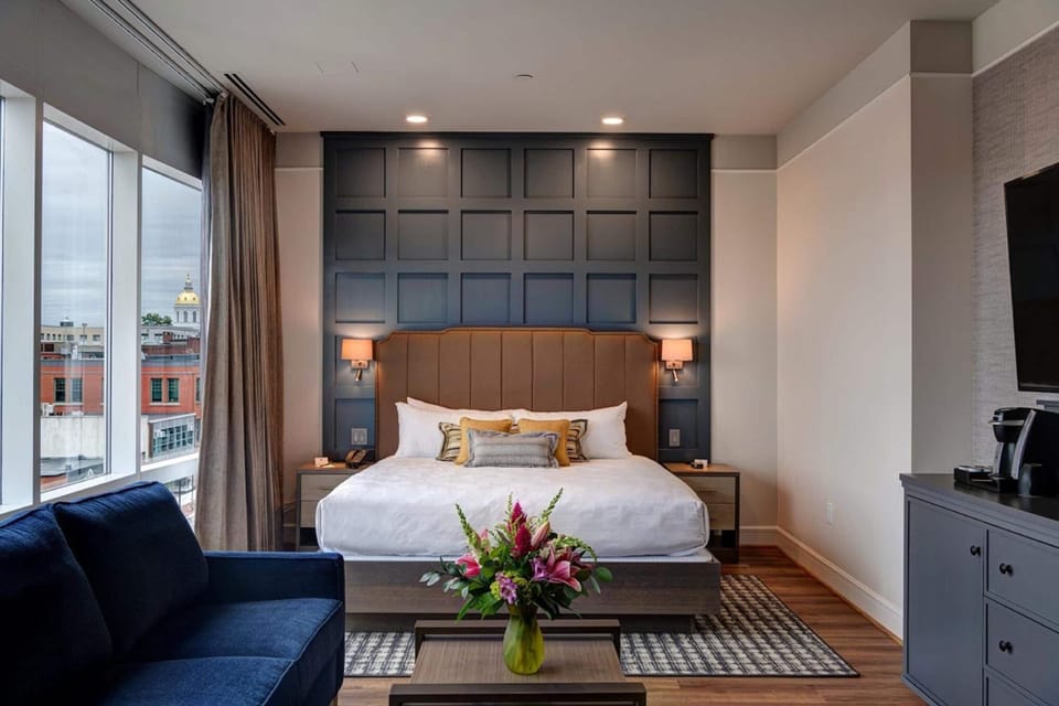 In-room safe, laptop workspace, blackout drapes, soundproofing