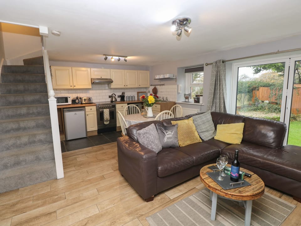 Cottage | Interior