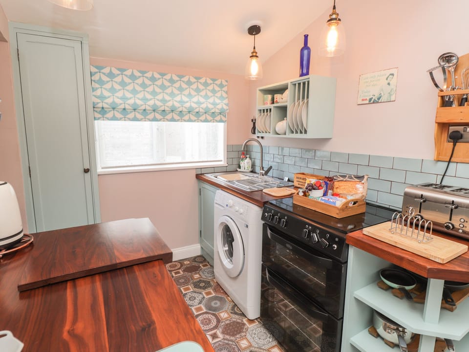 Cottage | Interior
