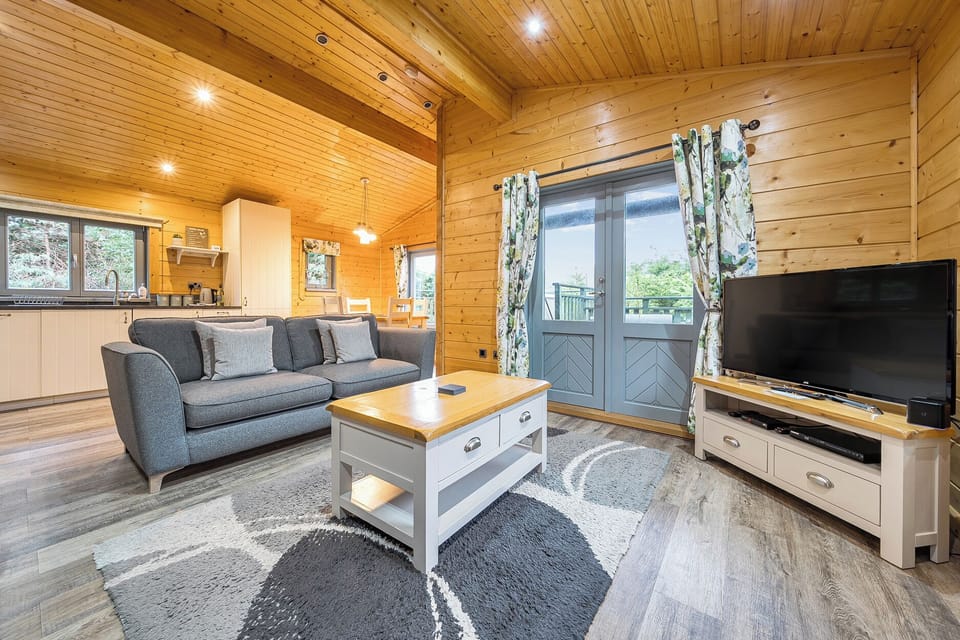 Cottage | Living area | TV