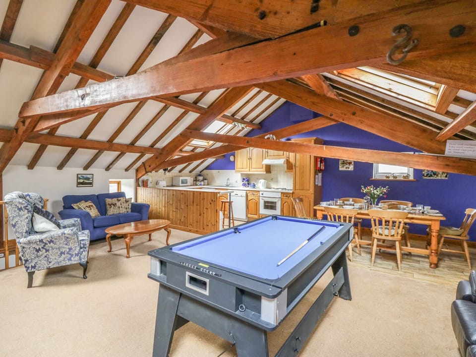 Cottage | Interior