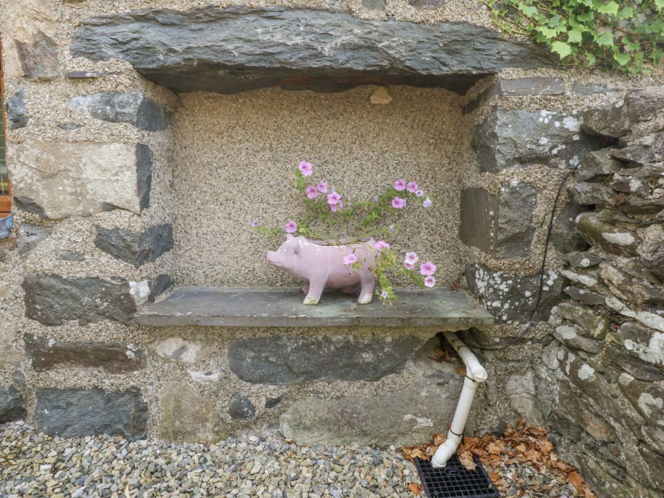 Cottage | Interior