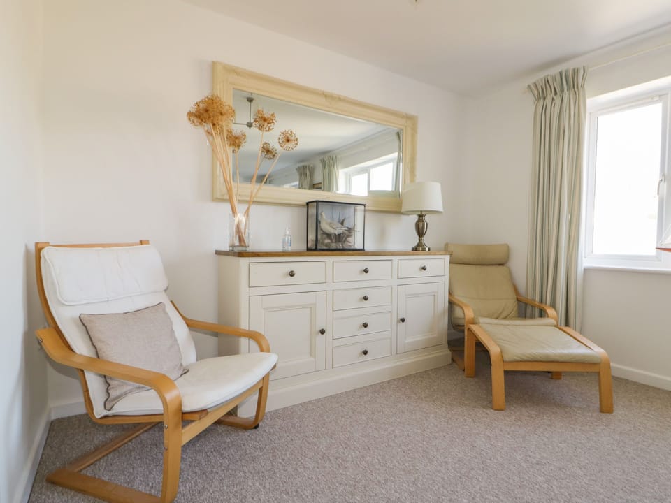 Cottage | 4 bedrooms, individually decorated, individually furnished, free WiFi