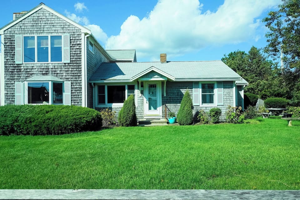 Ocean-front home with all comfort and enjoyment is ready for you!
